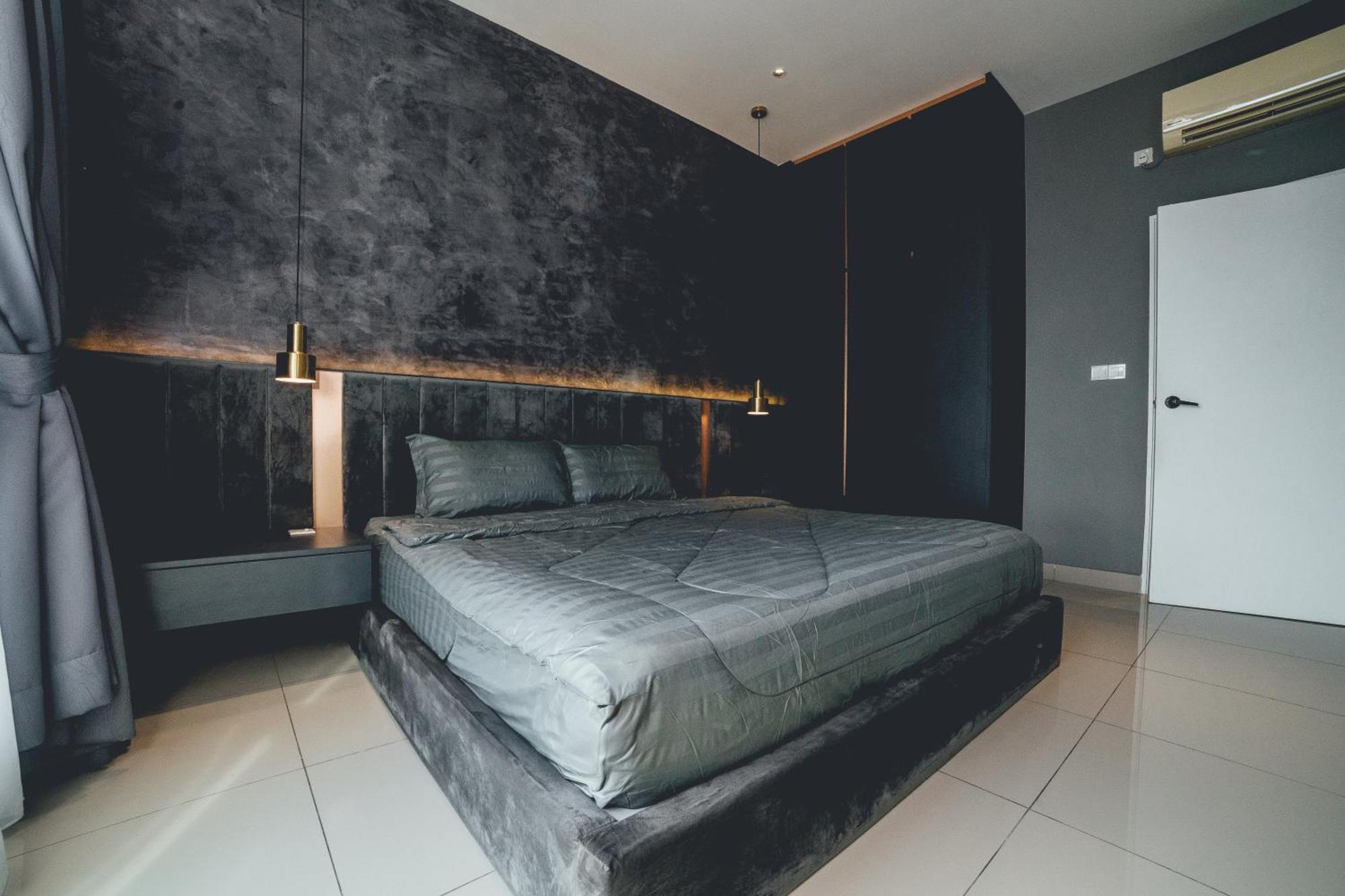 Twin Galaxy Jet Black 3br6pax Balcony Nr Ksl By Ourstay Apartment Johor Bahru