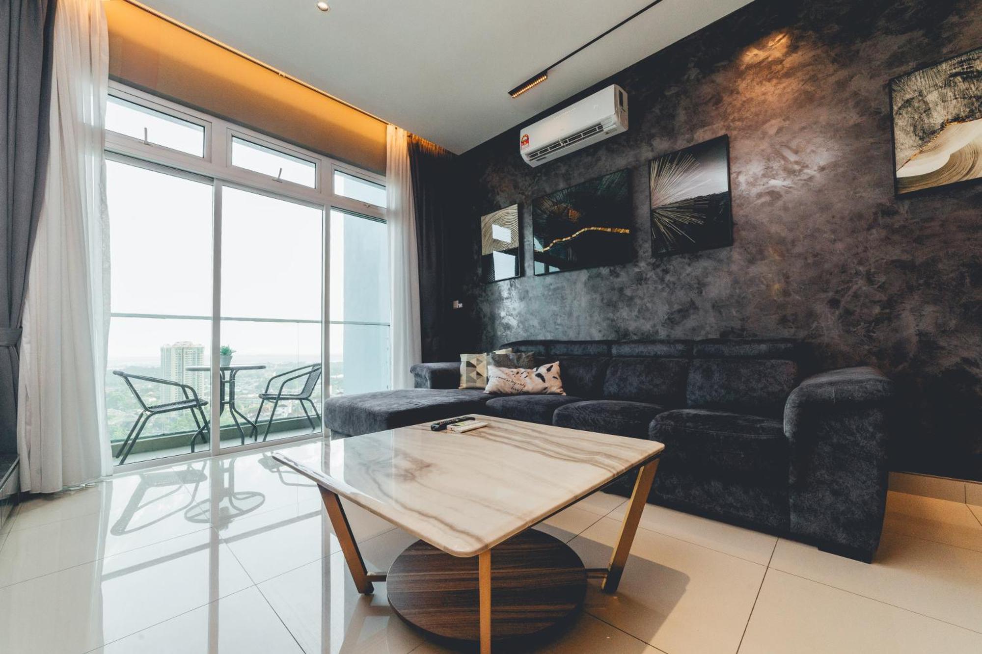 Twin Galaxy Jet Black 3br6pax Balcony Nr Ksl By Ourstay Apartment Johor Bahru