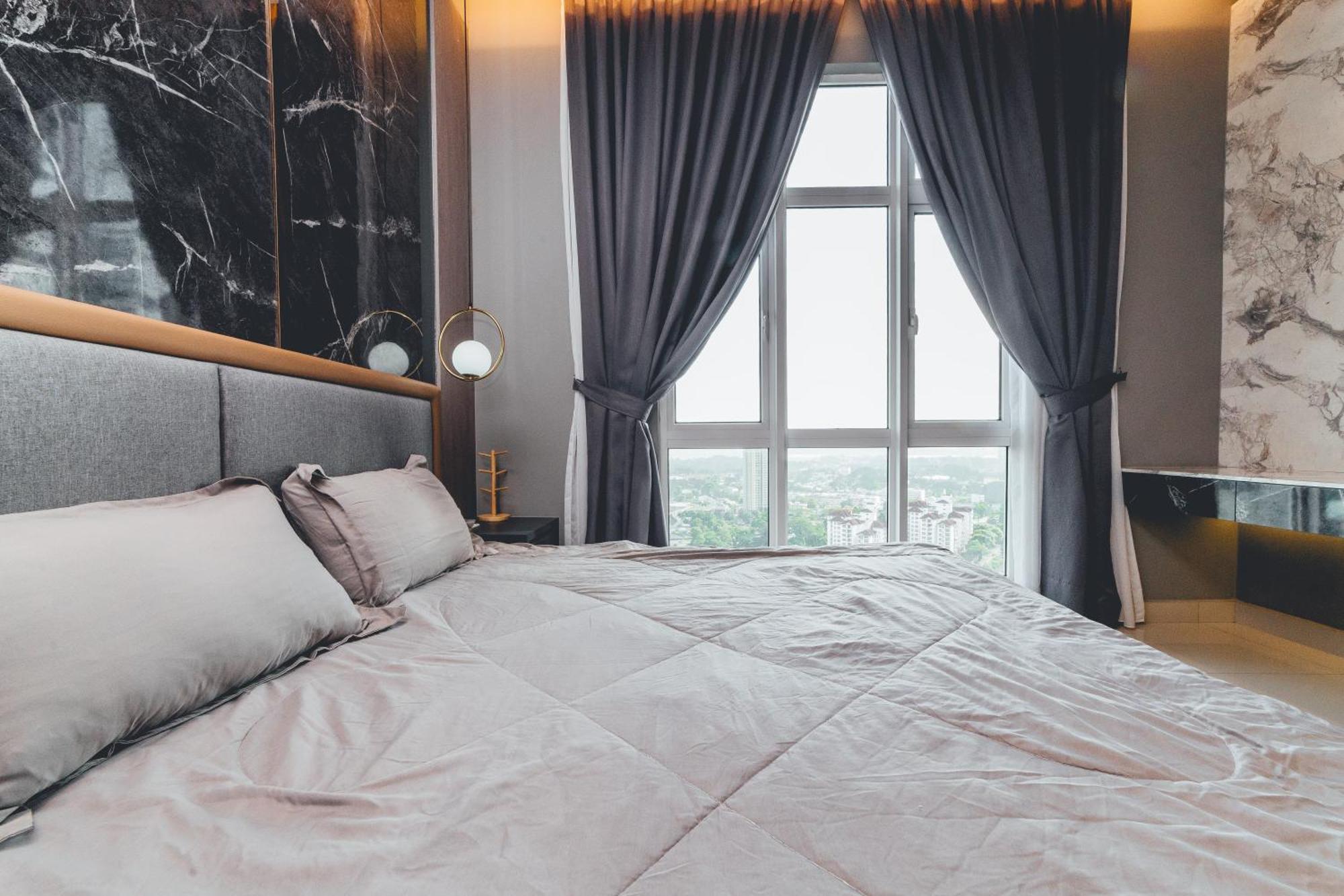 Twin Galaxy Jet Black 3br6pax Balcony Nr Ksl By Ourstay Pangsapuri