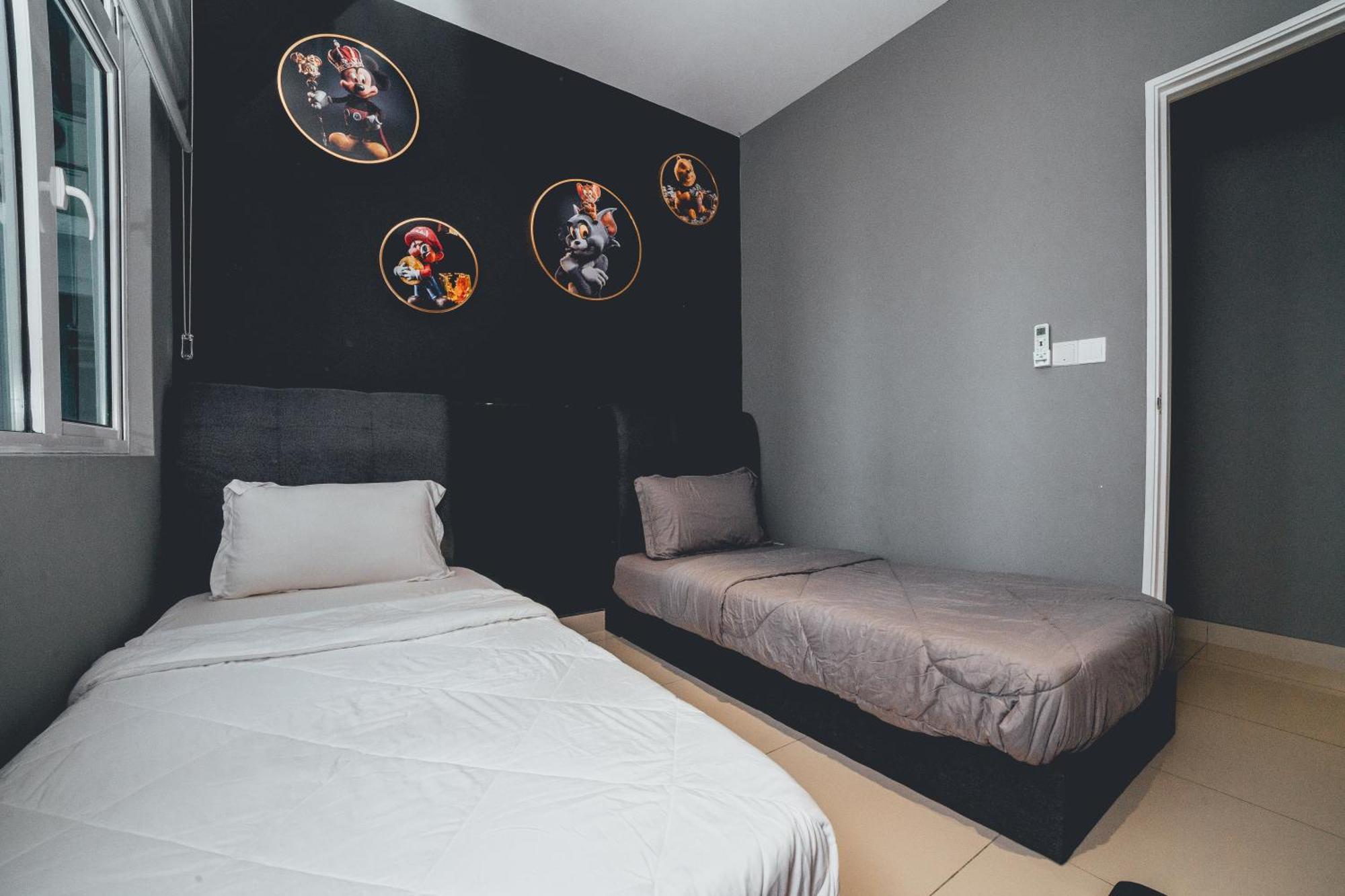Pangsapuri Twin Galaxy Jet Black 3br6pax Balcony Nr Ksl By Ourstay