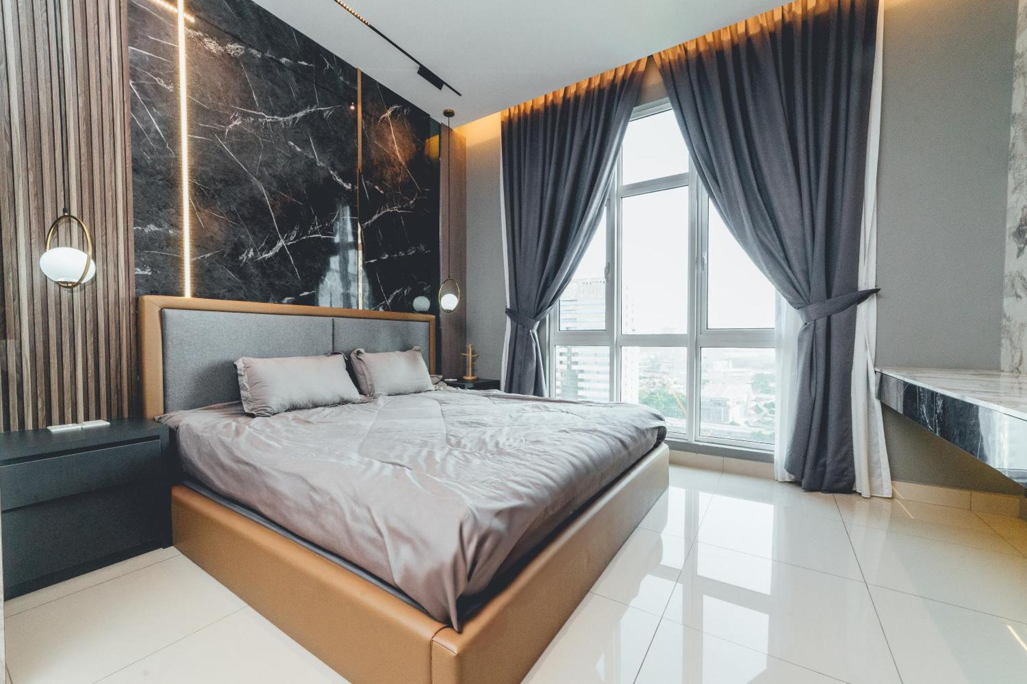 Twin Galaxy Jet Black 3br6pax Balcony Nr Ksl By Ourstay * Johor Bahru