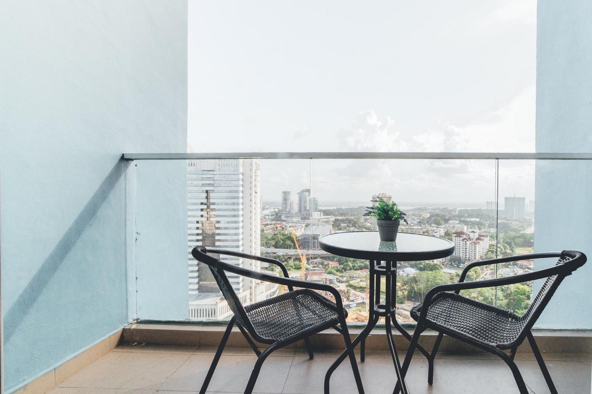Twin Galaxy Jet Black 3br6pax Balcony Nr Ksl By Ourstay