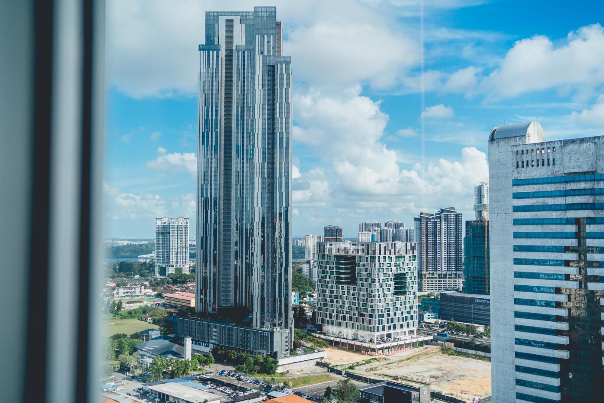 Pangsapuri Twin Galaxy Jet Black 3br6pax Balcony Nr Ksl By Ourstay
